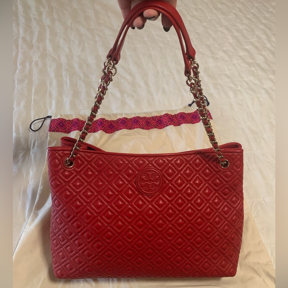 Tory Burch Marion Quilted Handbag in RED with chain strap